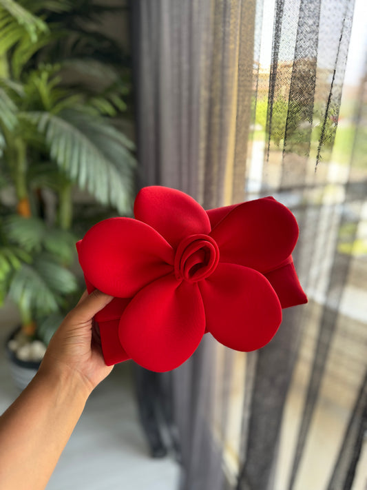 Flower clutch in Red